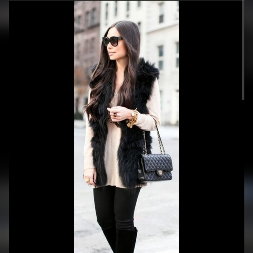 Elegant Black Faux Fur Vest